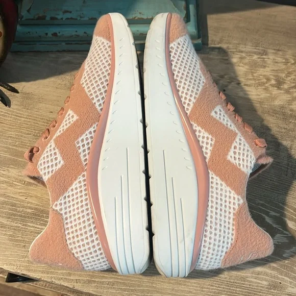 STUART WEITZMAN Hartlee Knit Platform Sneakers - Picture 4 of 11